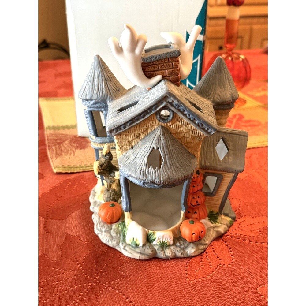 Haunted Halloween PartyLite Tea Light Candle Holder House P7311 W/ Box - Picture 4 of 11